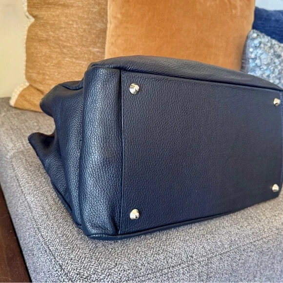Mark & Graham- Navy Elizabetta Pebbled Leather Tote - Picture 5 of 8